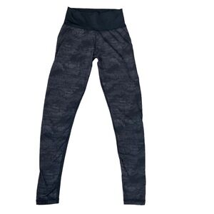Adidas High Rise Black with heathered camo Leggings size Small